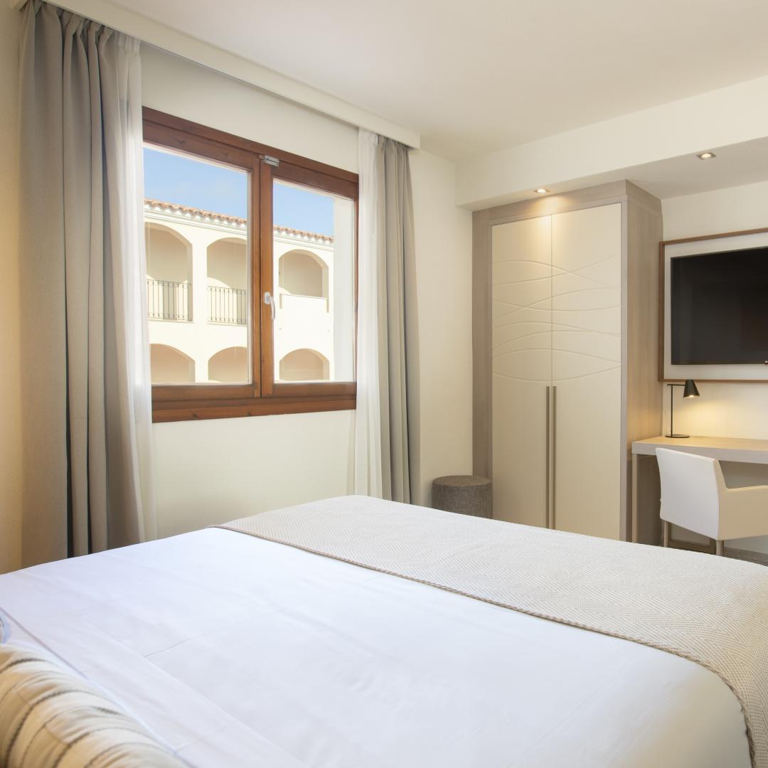 Superior Accessible Room