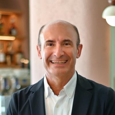 Antonio Denotti’s journey, now General Manager of Mangia’s Sardinia Resort, between international hospitality, leadership and a vision of luxury