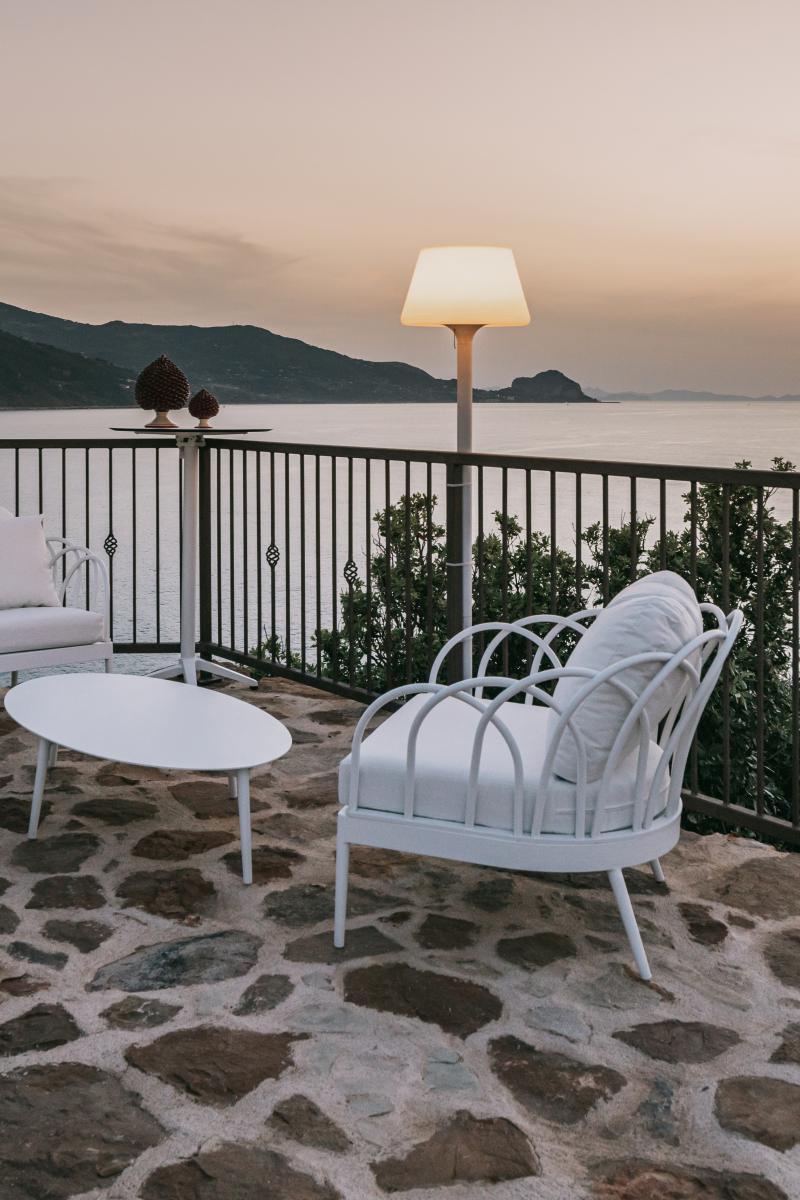 pollina resort table with suset view