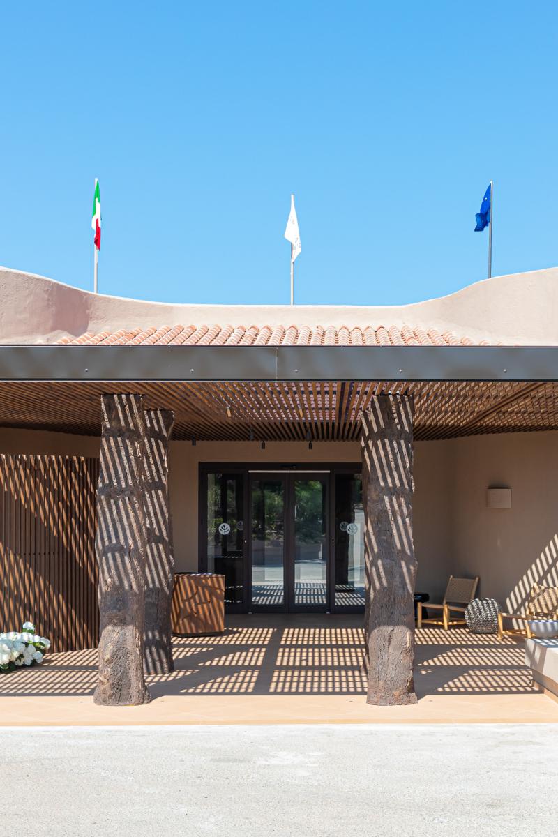 mangias-sardinia-resort-reception-1
