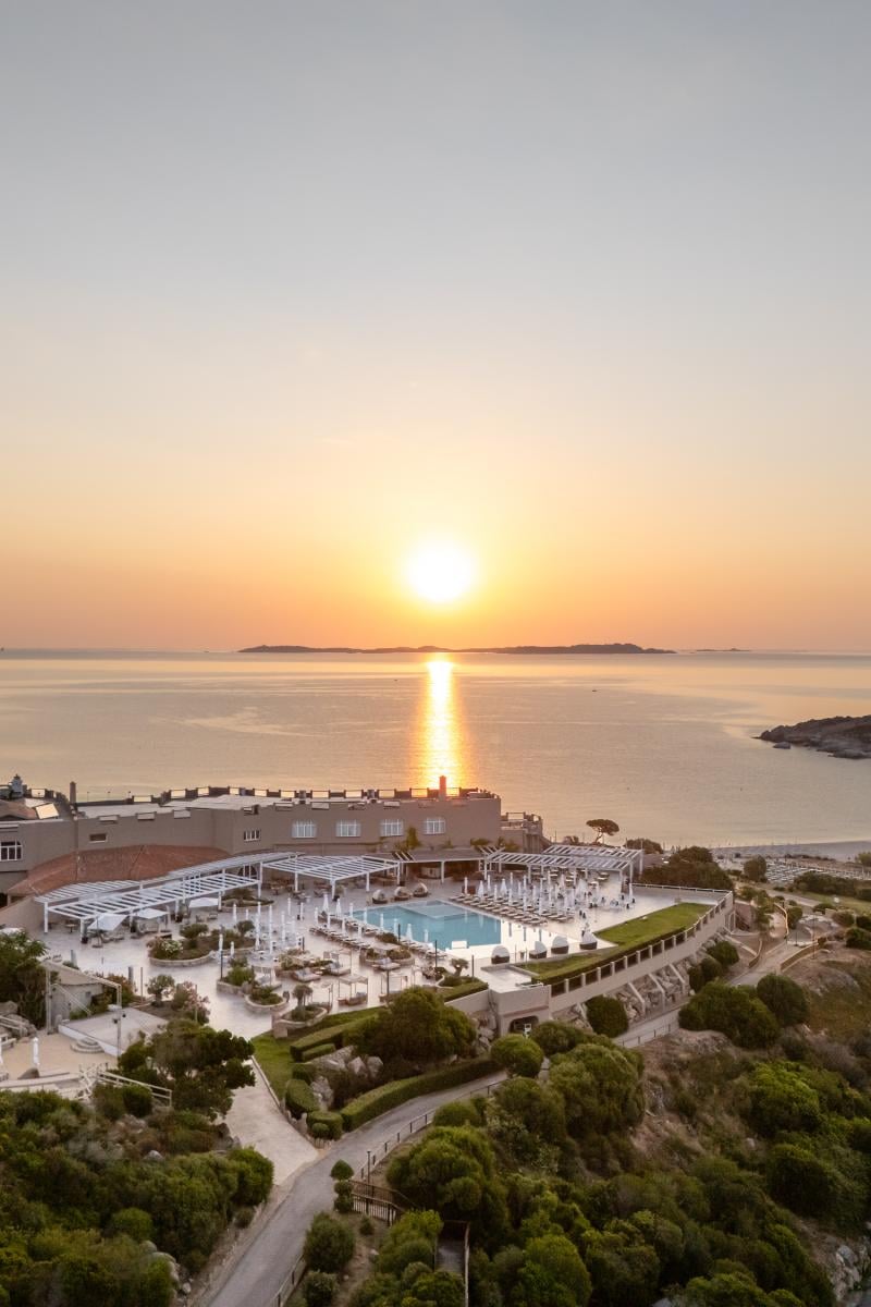 mangias-sardinia-resort-overview-sunset-1