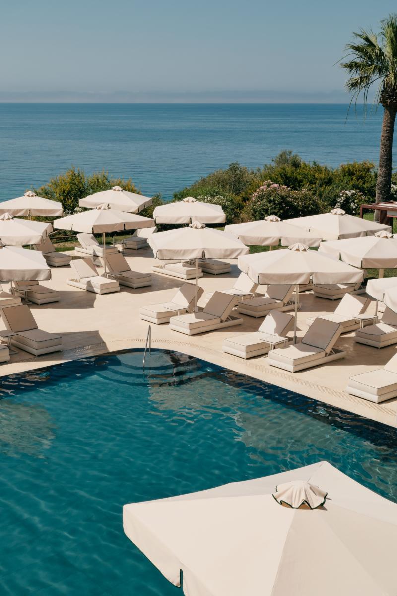 mangias-torre-outdoor-pool