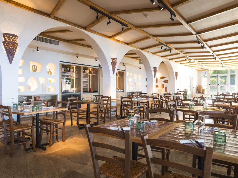 mangias-sardinia-resort-restaurant-1