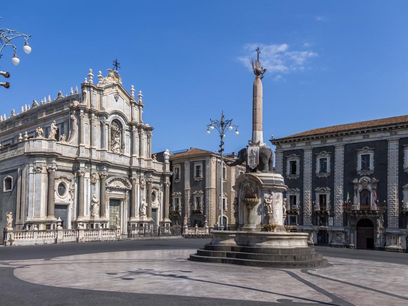 piazza-del-duomo-cathedral-of-santa-agatha